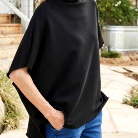 FRANK AND EILEEN - AUDREY FUNNEL NECK CAPELET in black One size - Picture 1 of 5